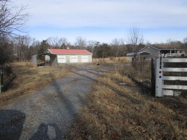918 Fleeburg Loop