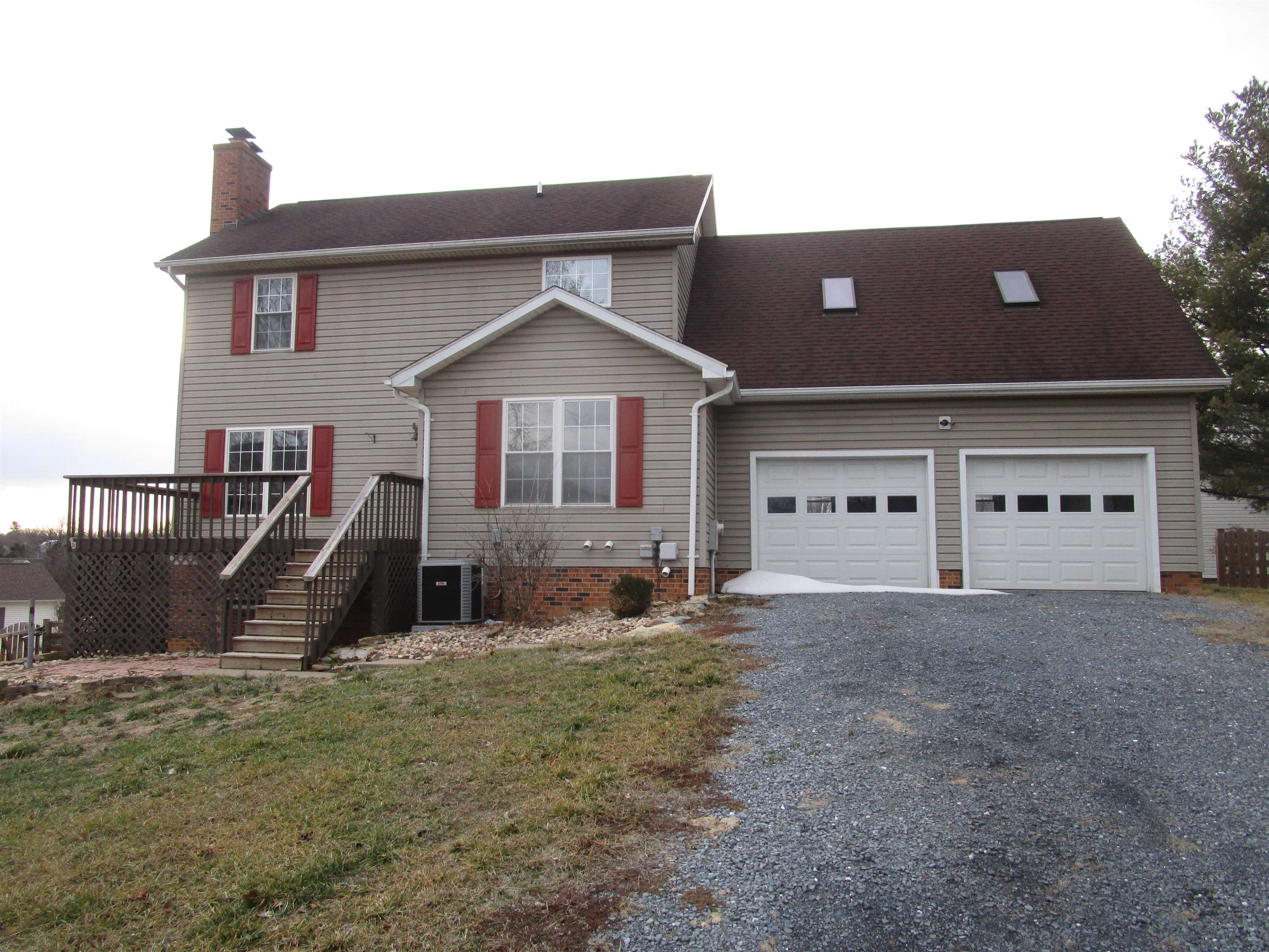 135 Dillon Ct