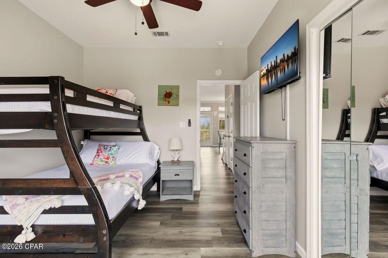 Image 10 For 76 Gulf View Drive