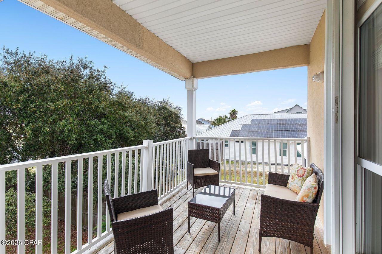 Listing photo id 18 for 76 Gulf View Drive