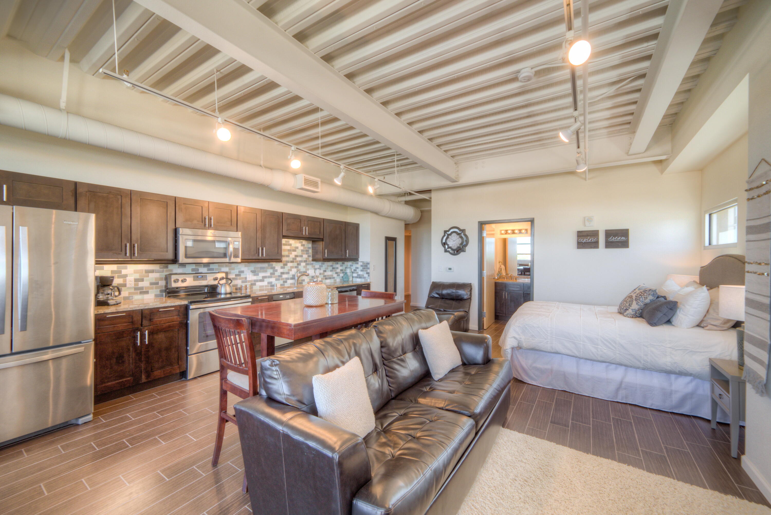 524 Central Avenue SW UNIT 607 Albuquerque, NM 87102
