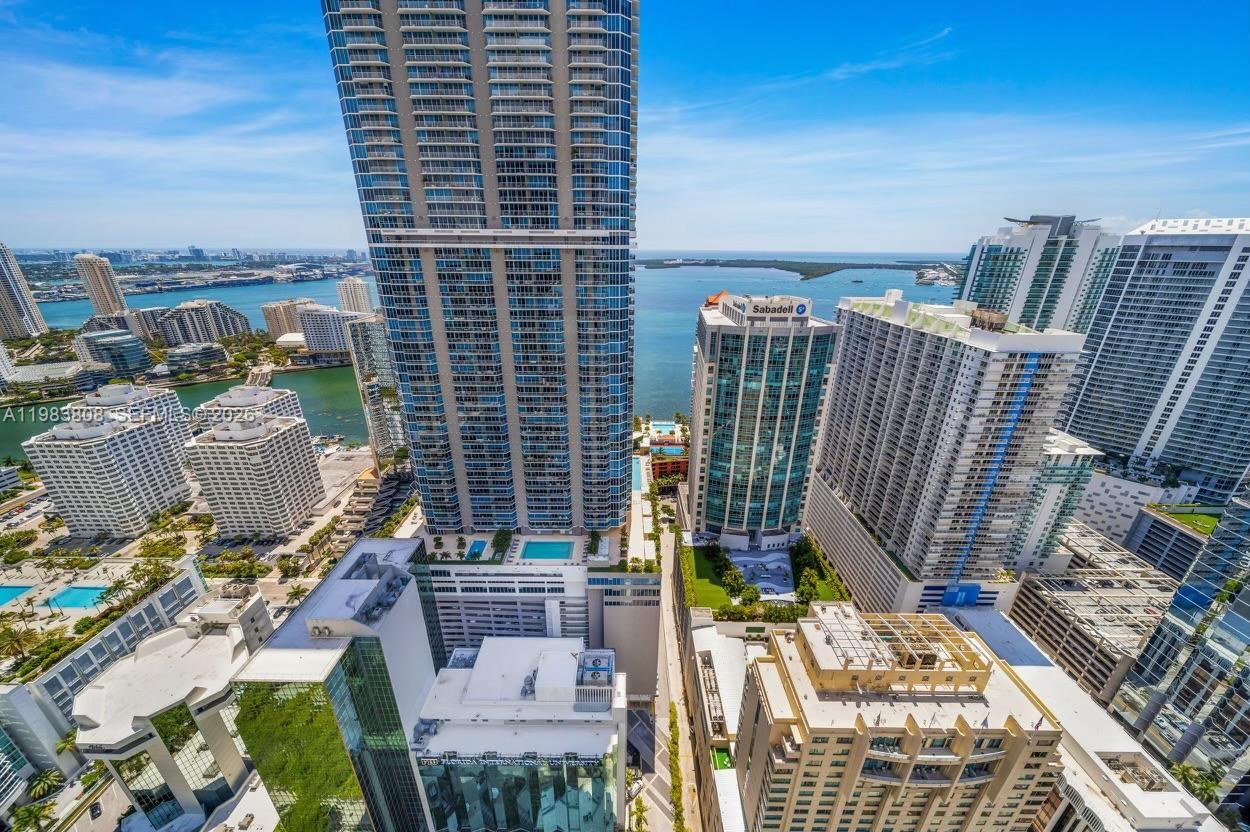1060 Brickell Condo