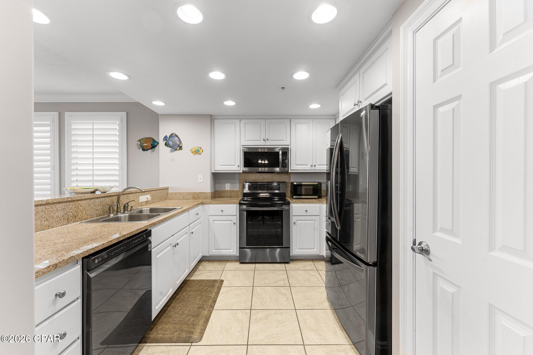 Image 9 For 5004 Thomas Drive 112