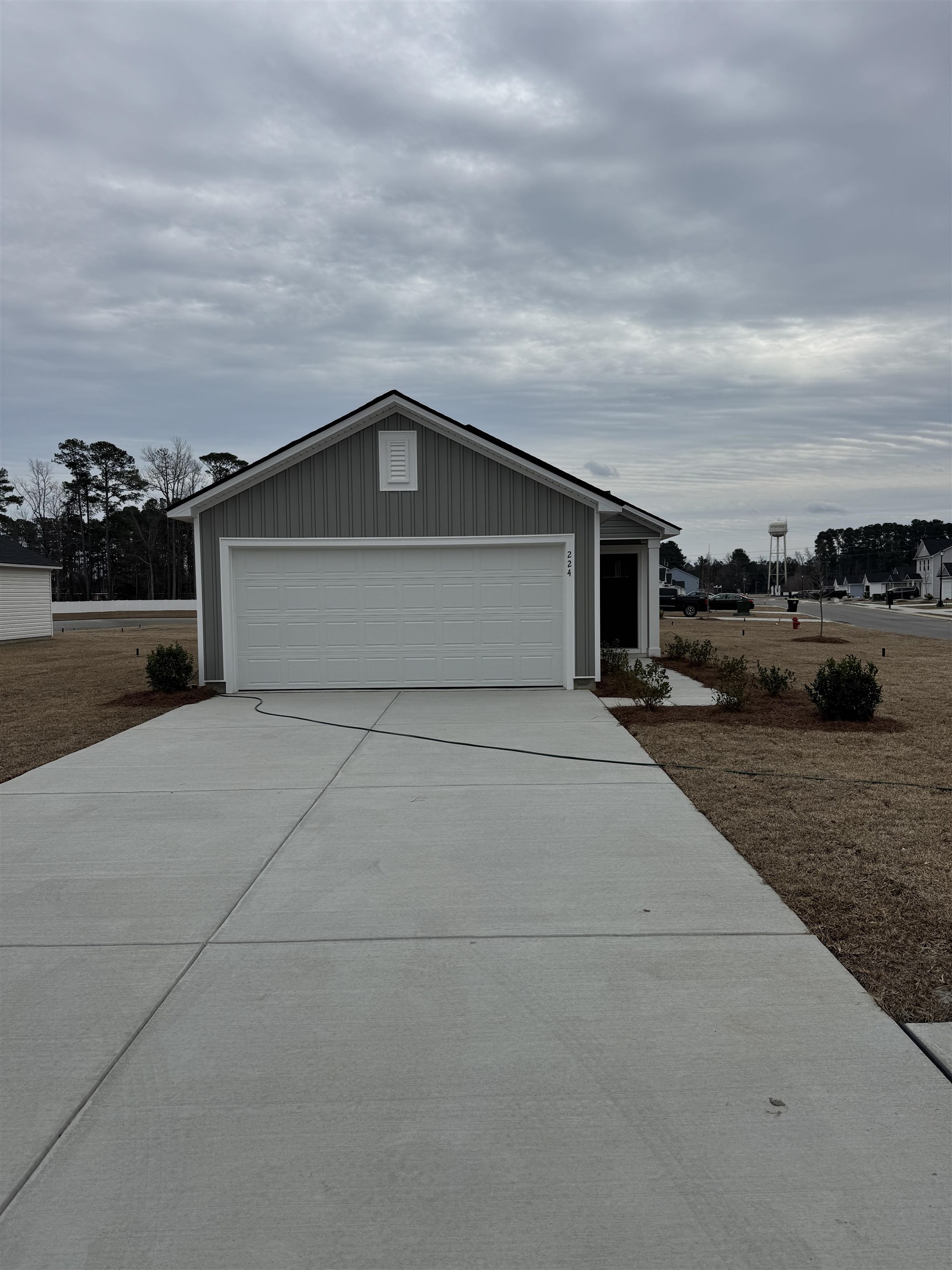 179 Birchwood Dr. Longs, SC 29568