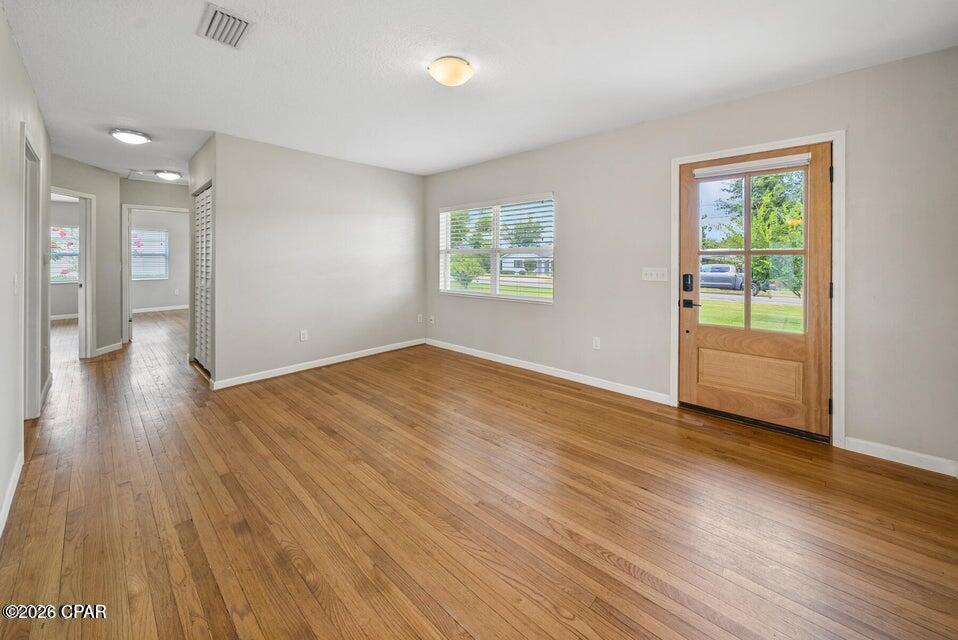 Image 11 For 206 Cove Terrace Drive