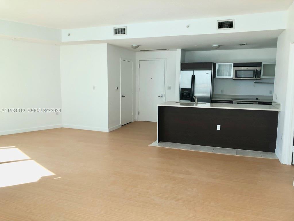 Quantum On The Bay Condo