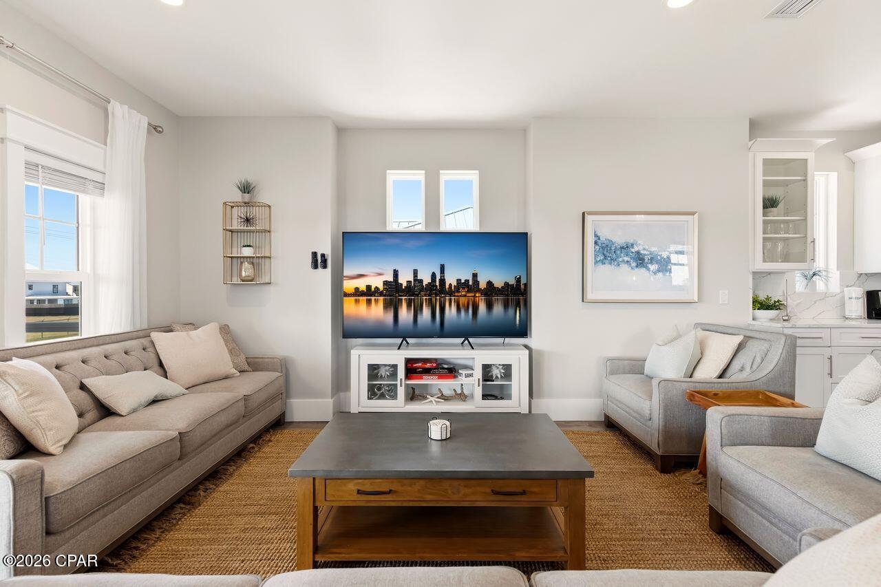 Image 14 For 5522 Thomas Drive