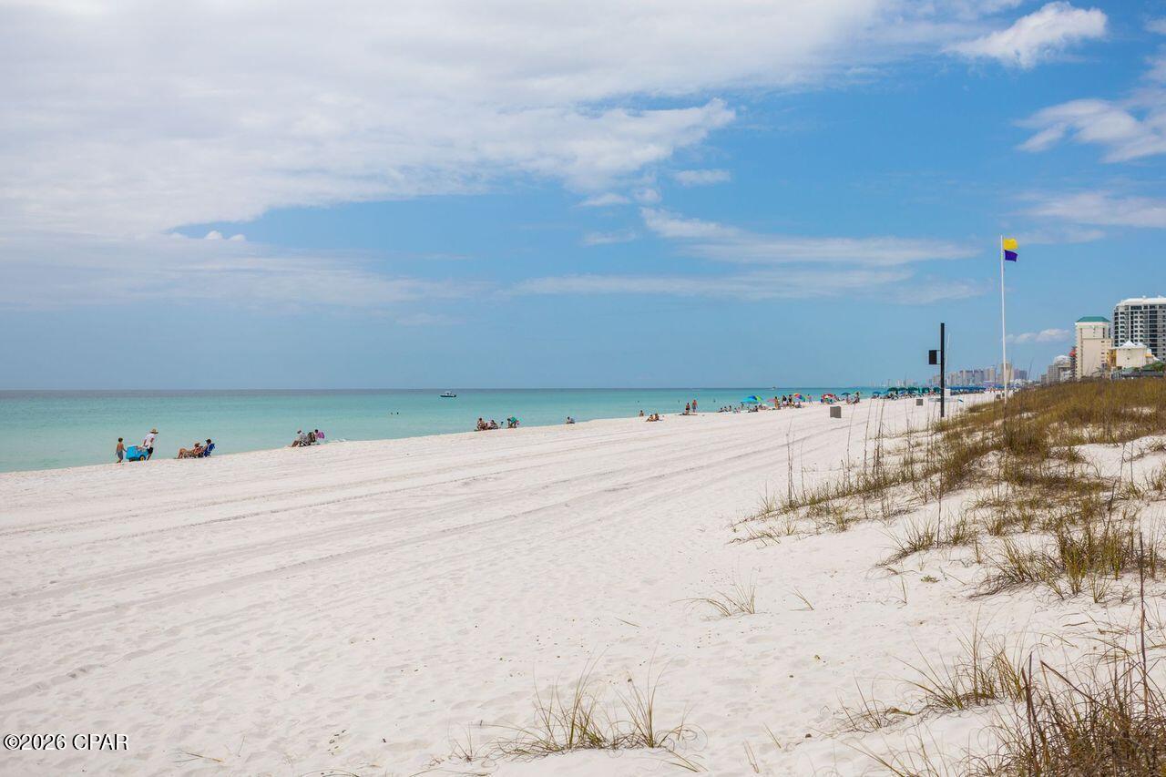 Image 22 For 5522 Thomas Drive