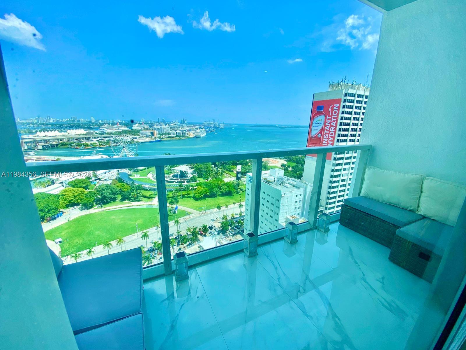 Vizcayne South Condo