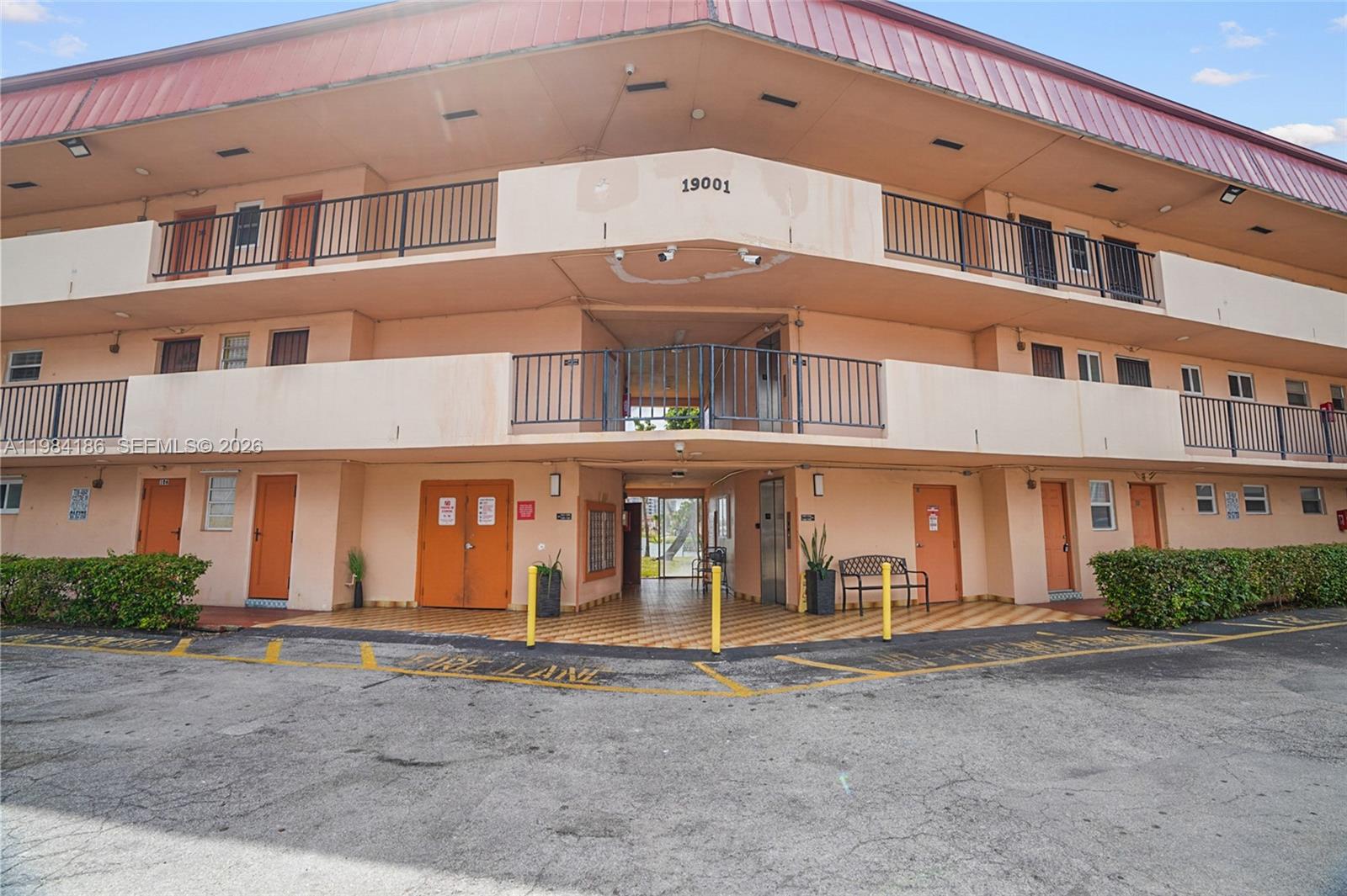 Fifth Horizons Condo