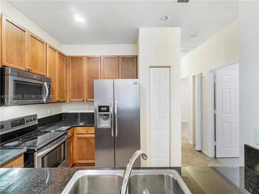 Hampton Hills Condo