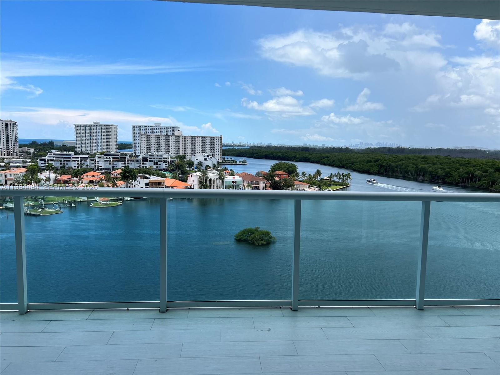 400 Sunny Isles Condo Wes