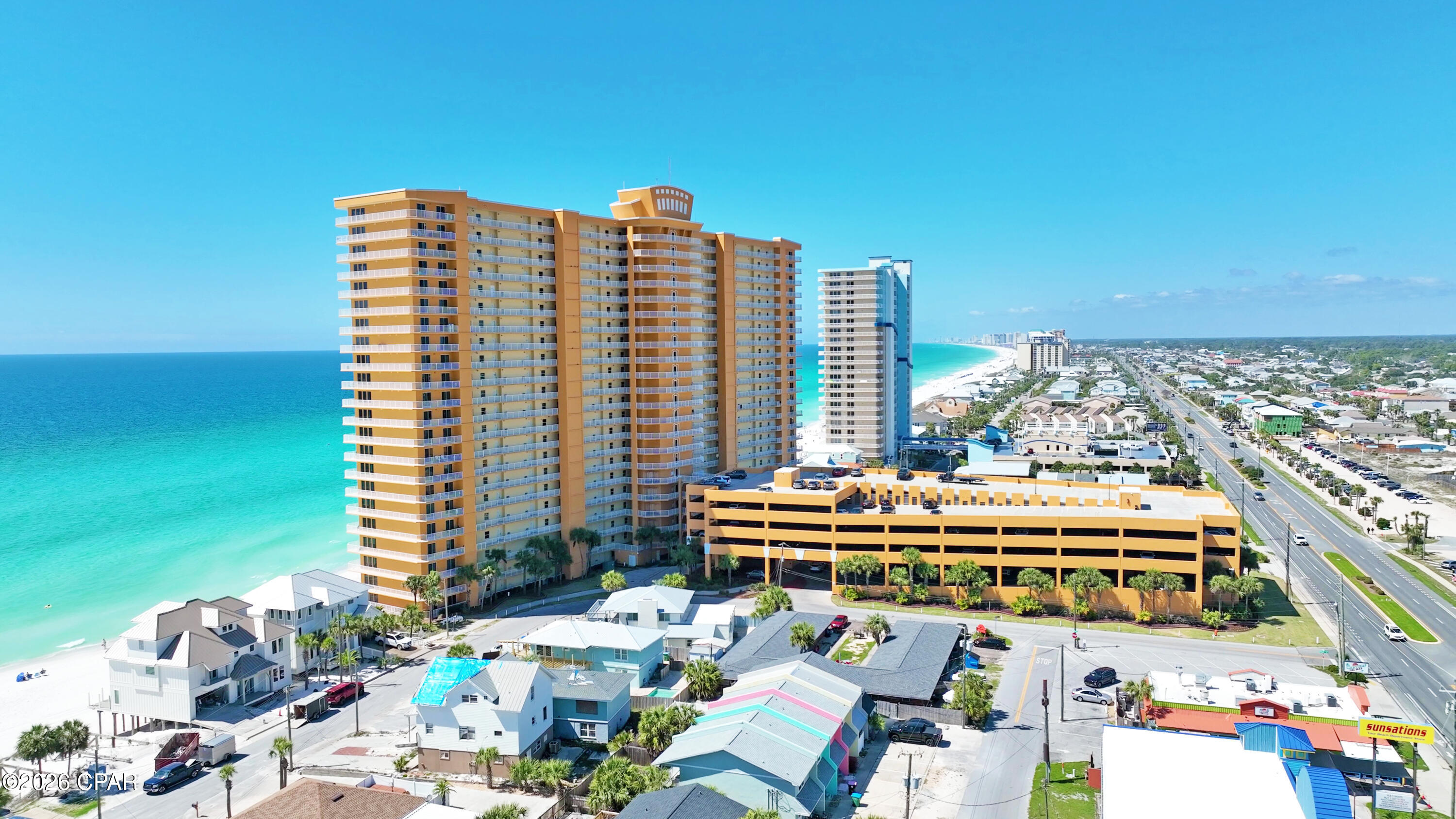 Listing photo id 2 for 5004 Thomas Drive 1212