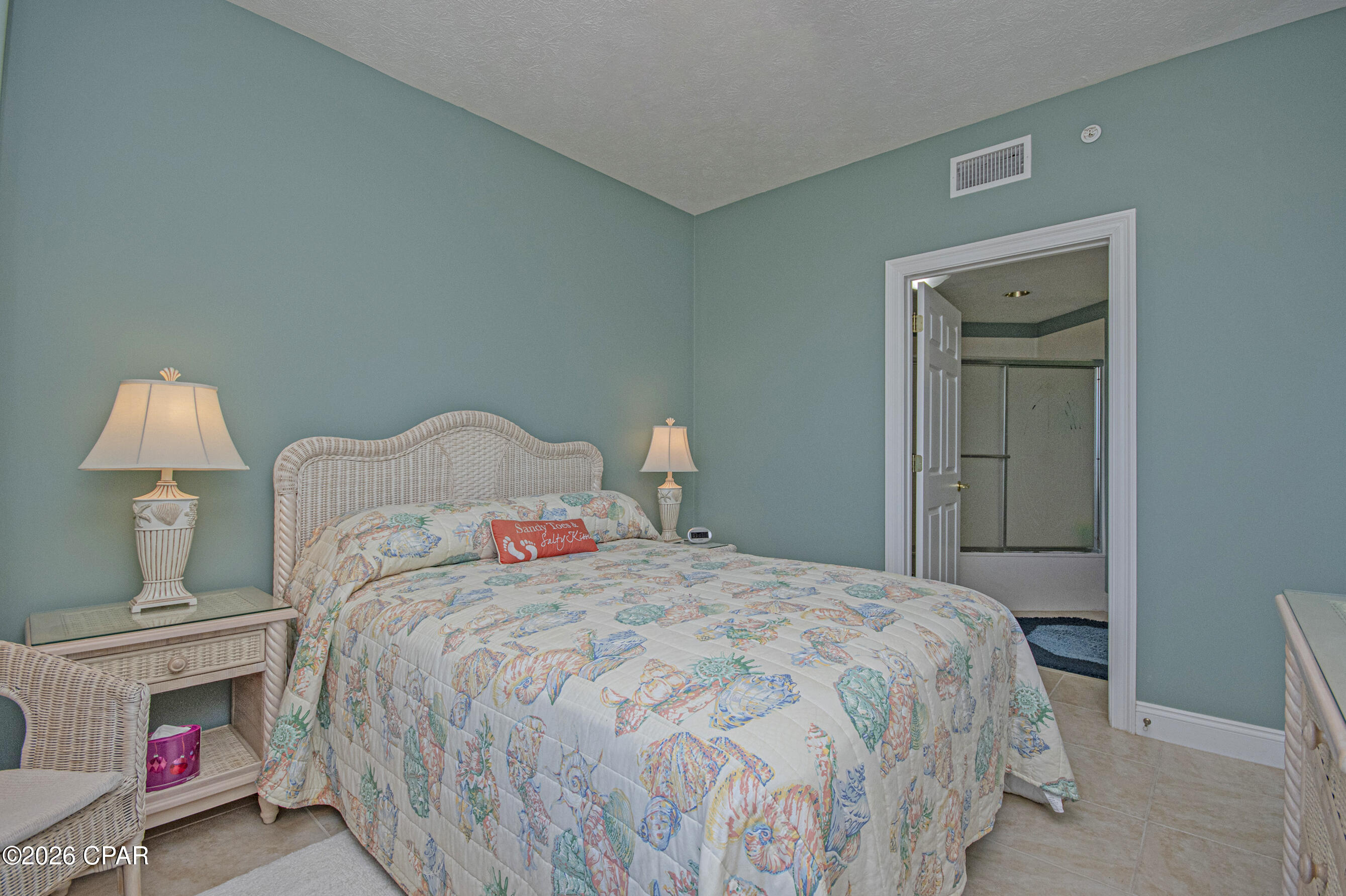 Listing photo id 32 for 5004 Thomas Drive 1212