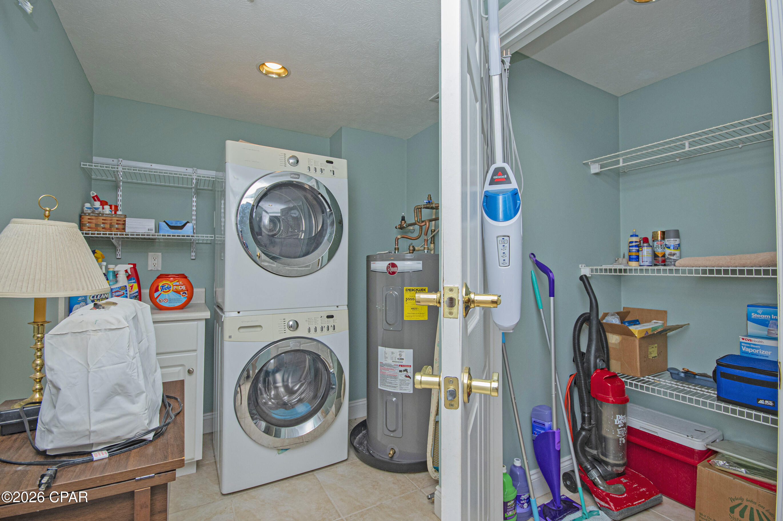 Listing photo id 37 for 5004 Thomas Drive 1212