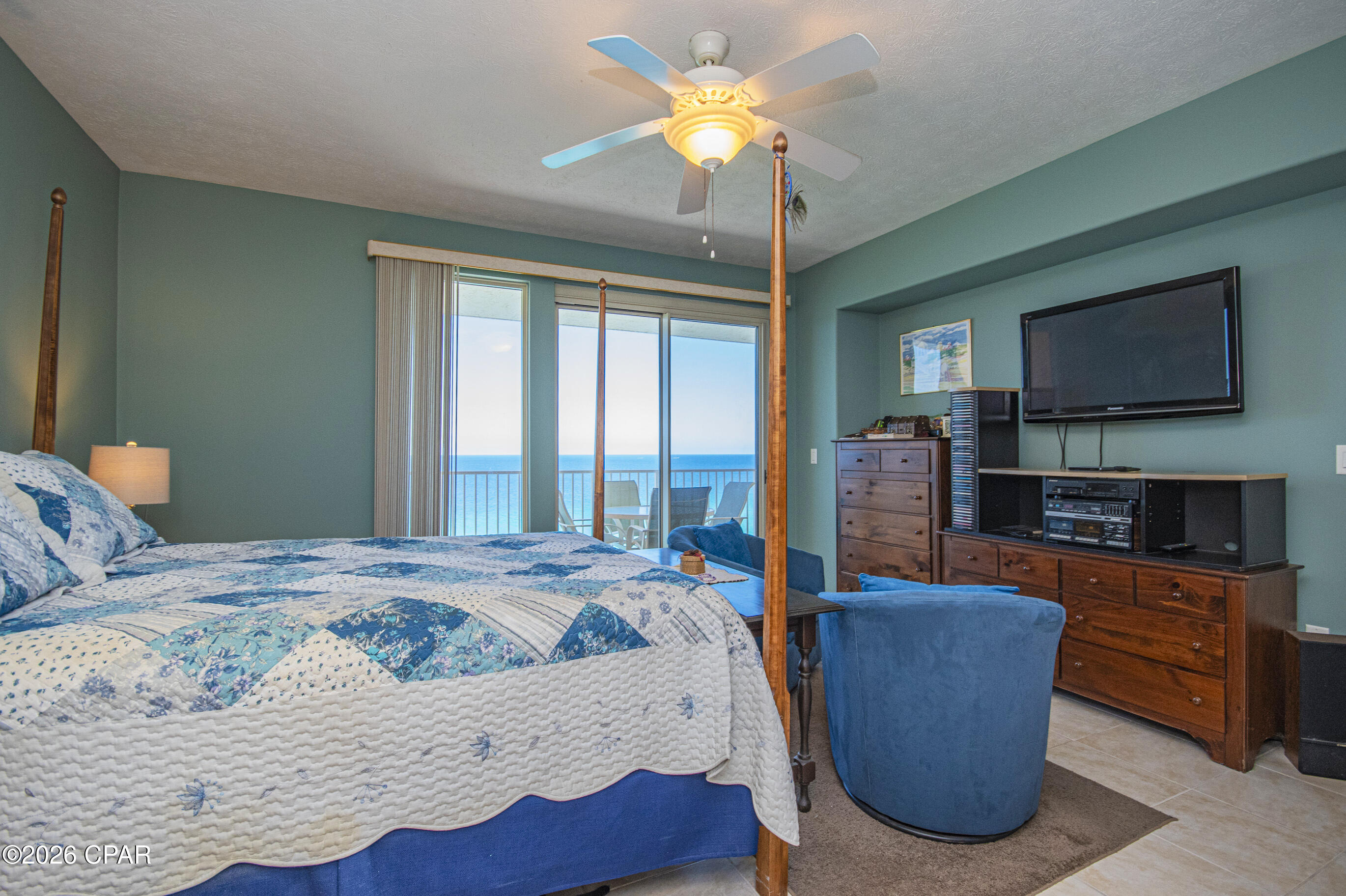 Listing photo id 46 for 5004 Thomas Drive 1212