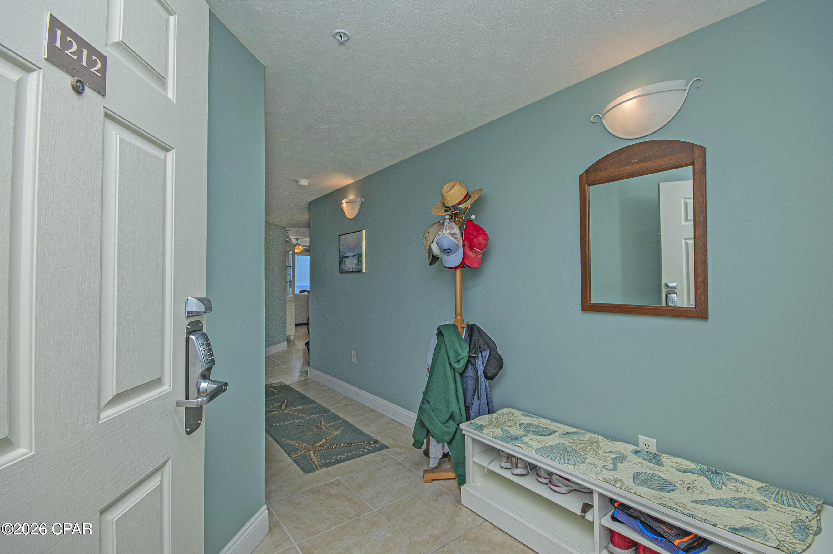 Listing photo id 6 for 5004 Thomas Drive 1212
