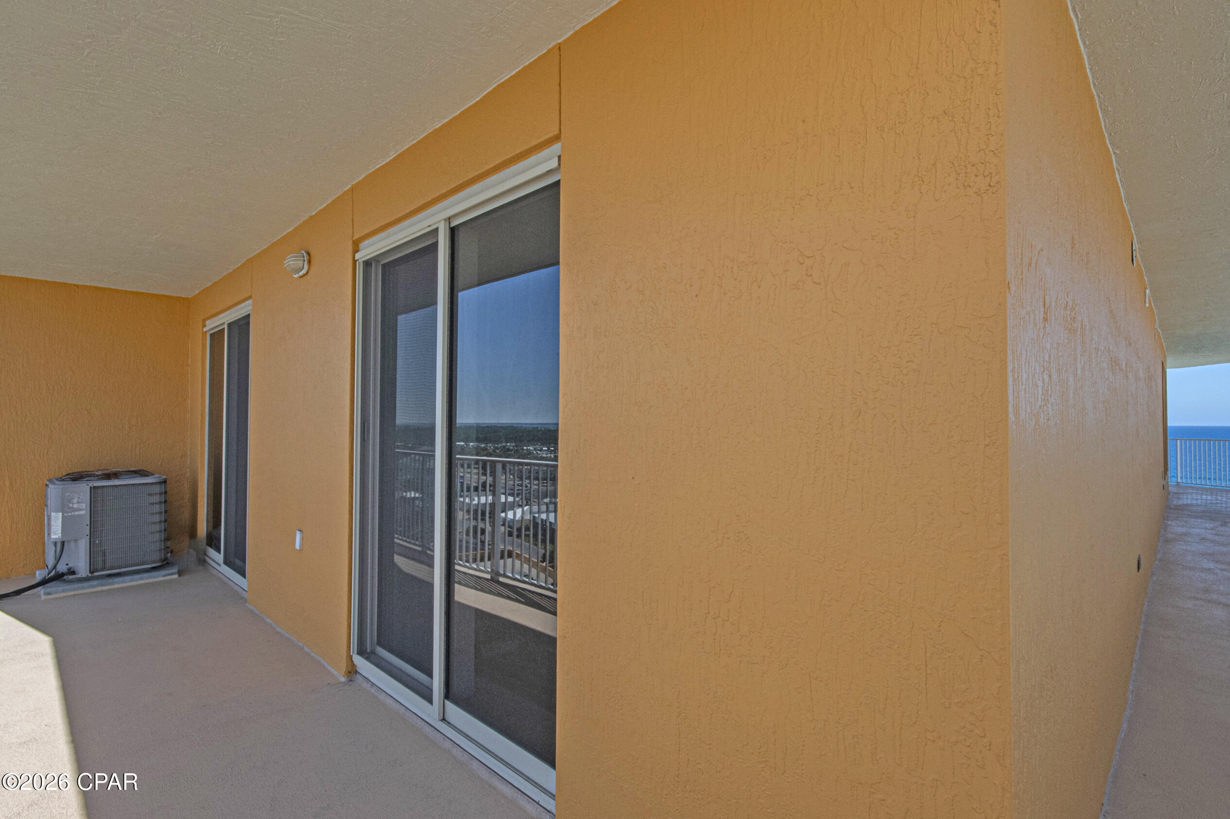 Listing photo id 67 for 5004 Thomas Drive 1212