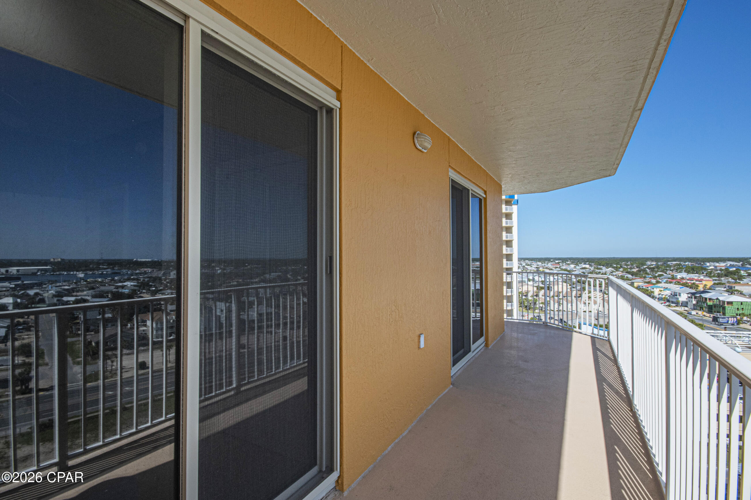 Listing photo id 68 for 5004 Thomas Drive 1212