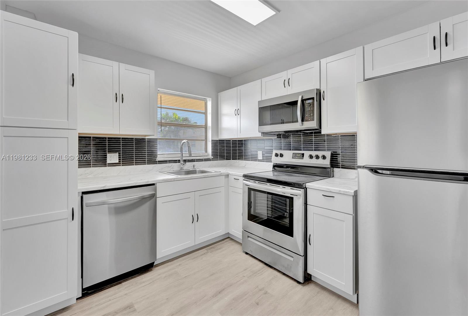 University Manors Condo