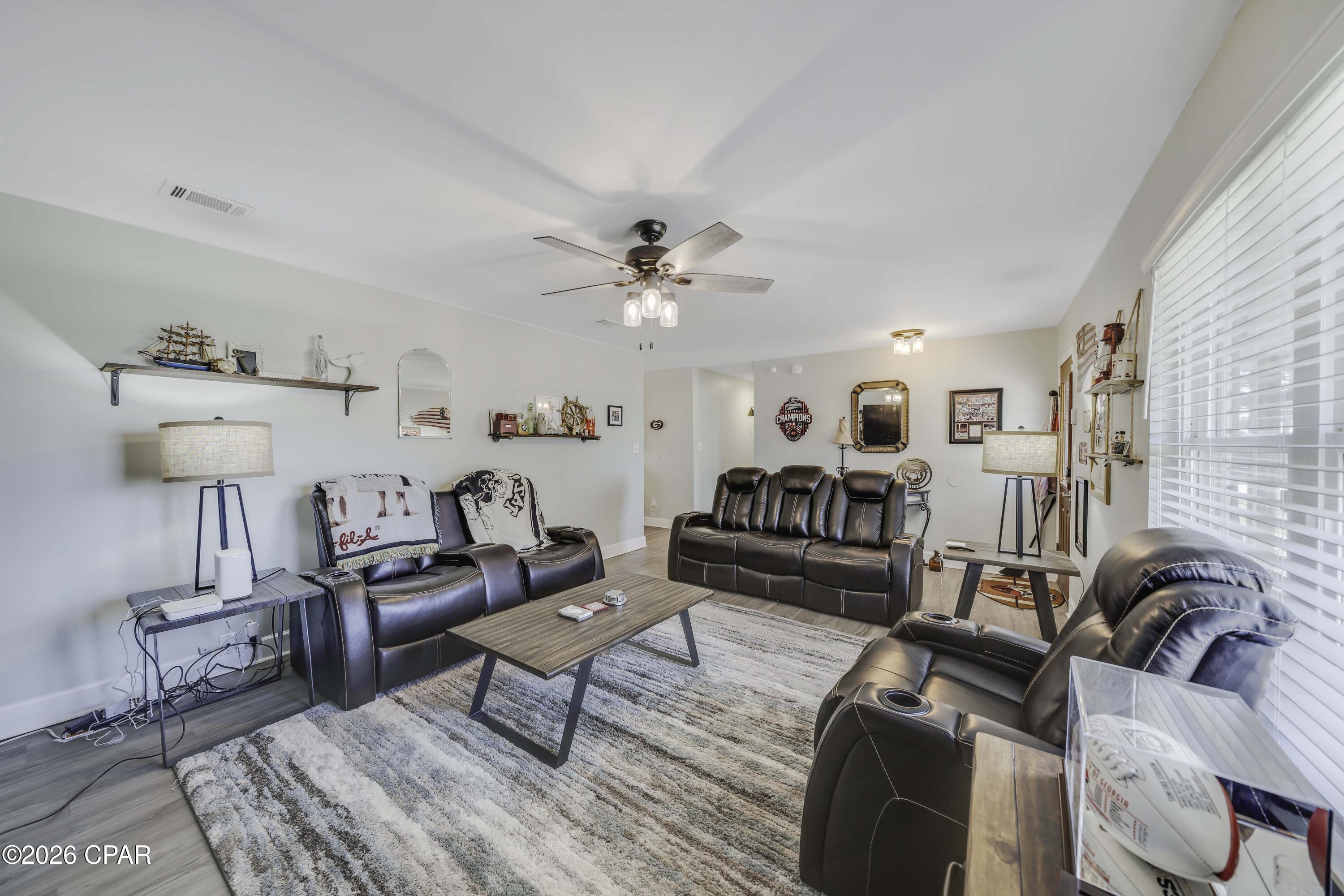 Image 6 For 300 Prudence Lane