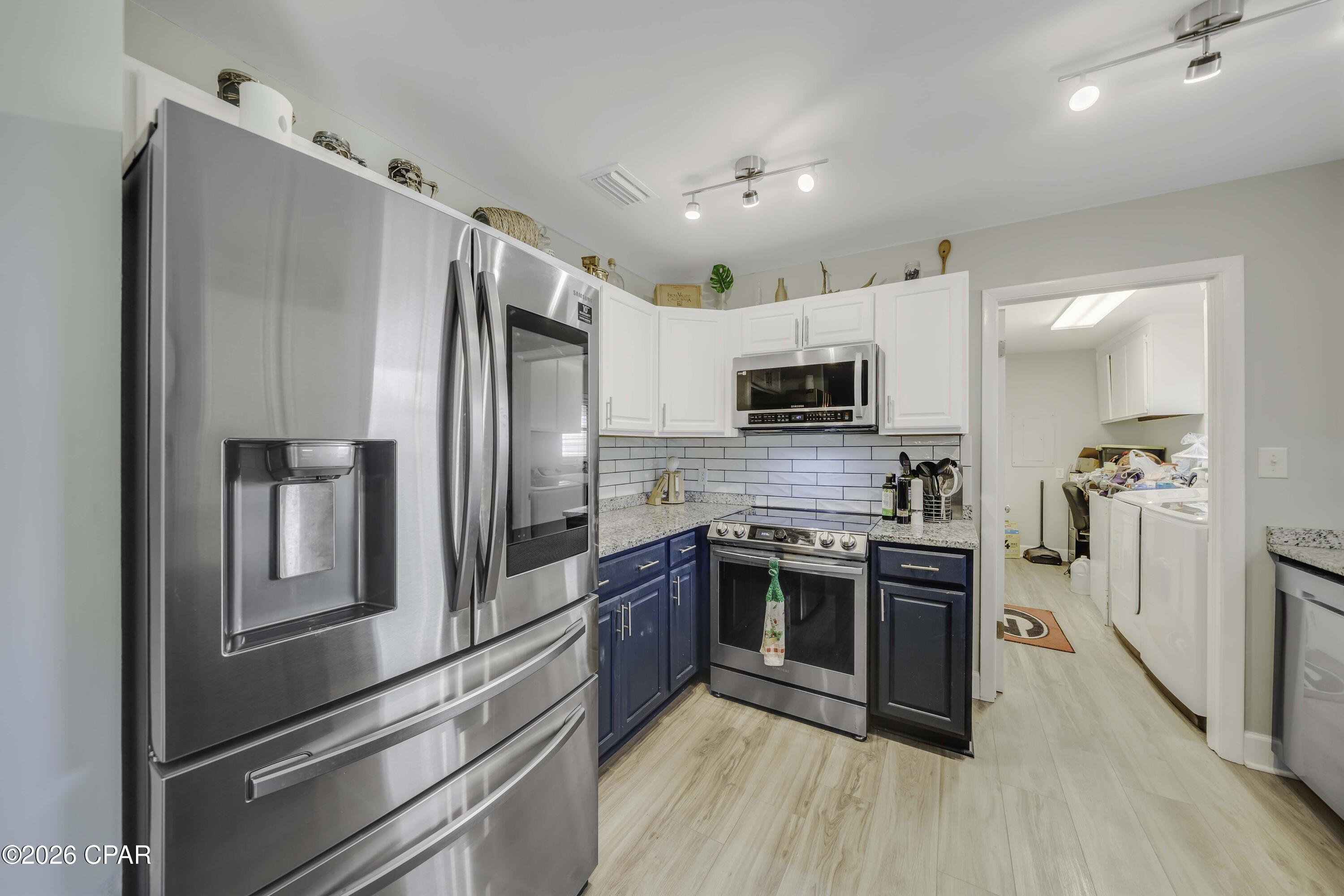 Image 8 For 300 Prudence Lane