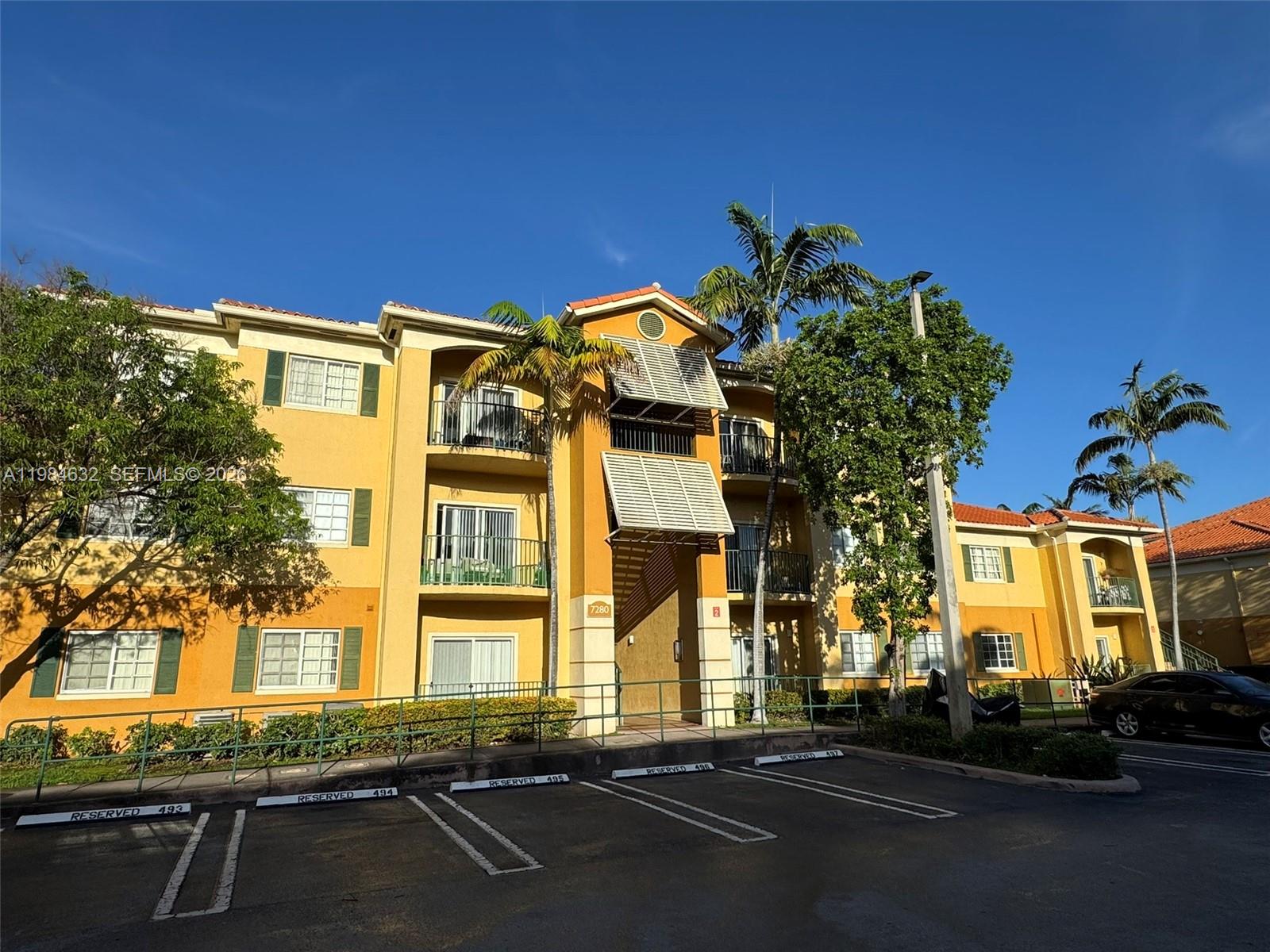 Palm Gardens At Doral Con