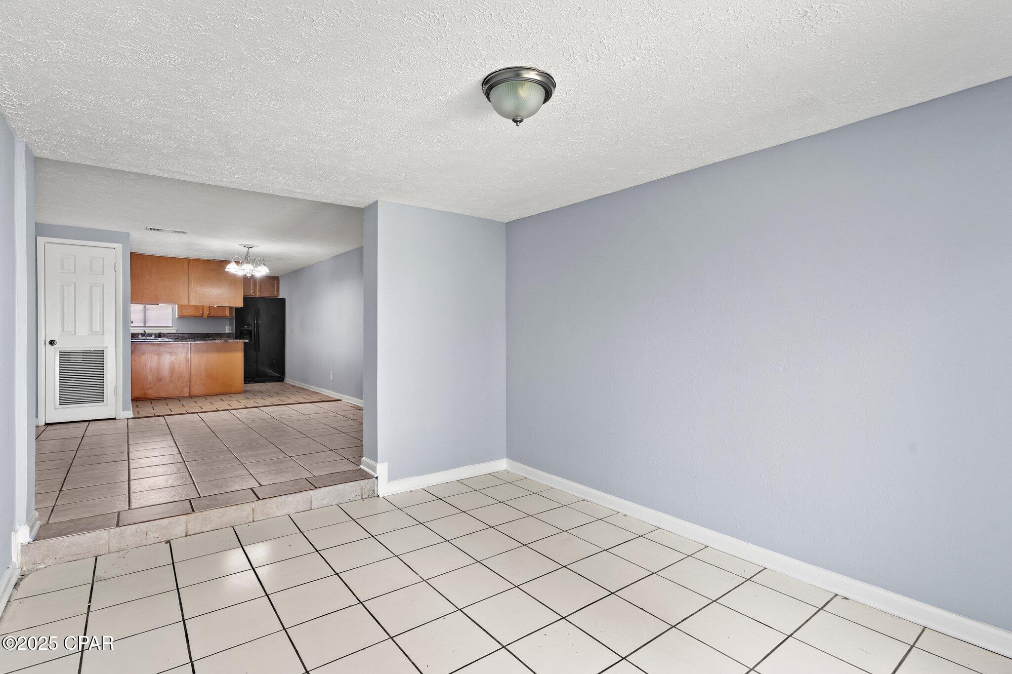 Image 9 For 2625 Beech Street B