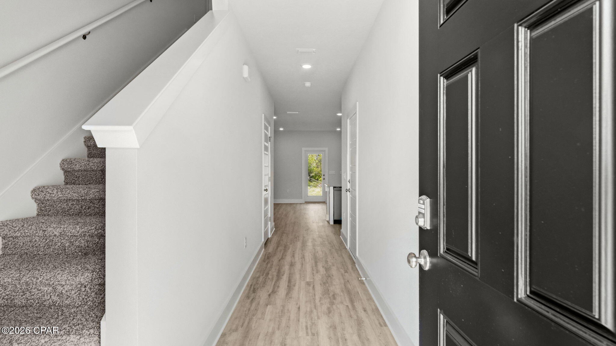 Image 20 For 420 Chateau Lane