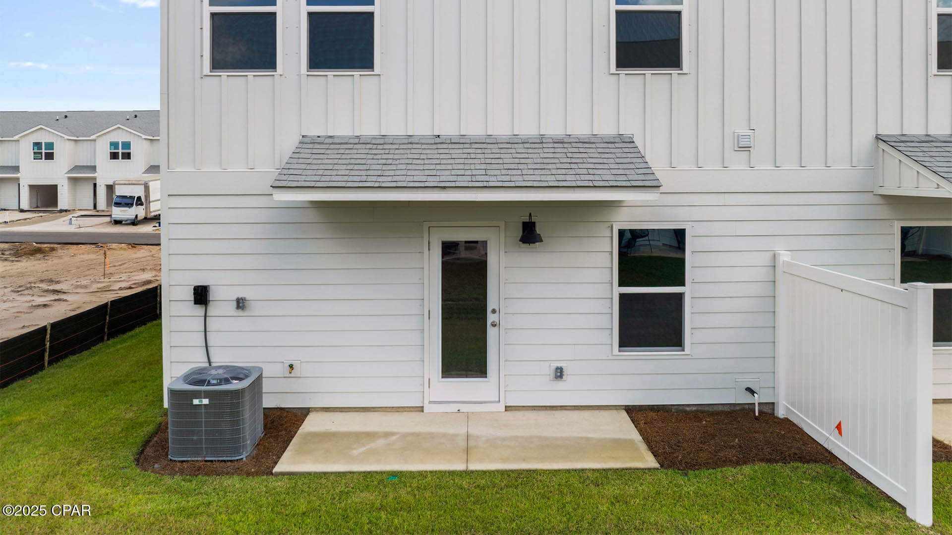 Image 32 For 414 Chateau Lane