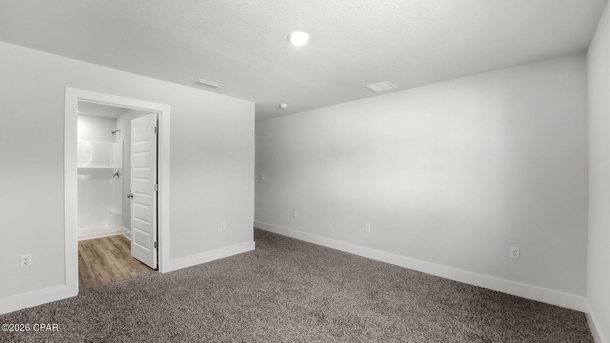 Image 32 For 414 Chateau Lane