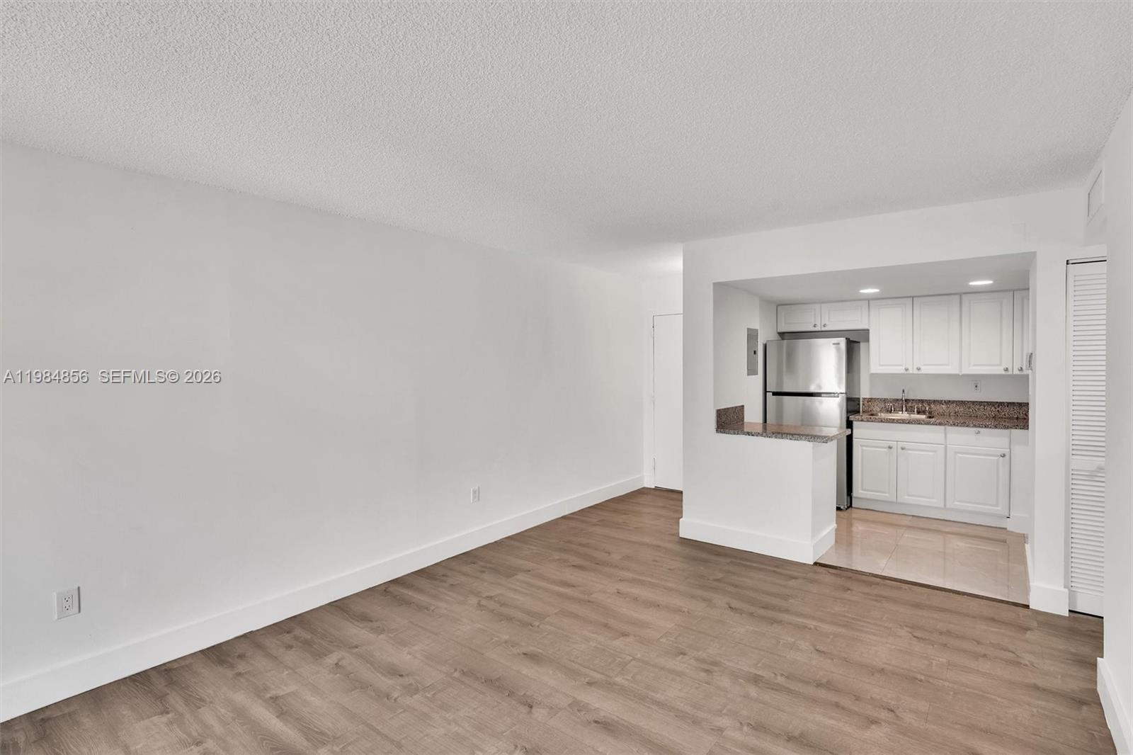 Property photo # 0