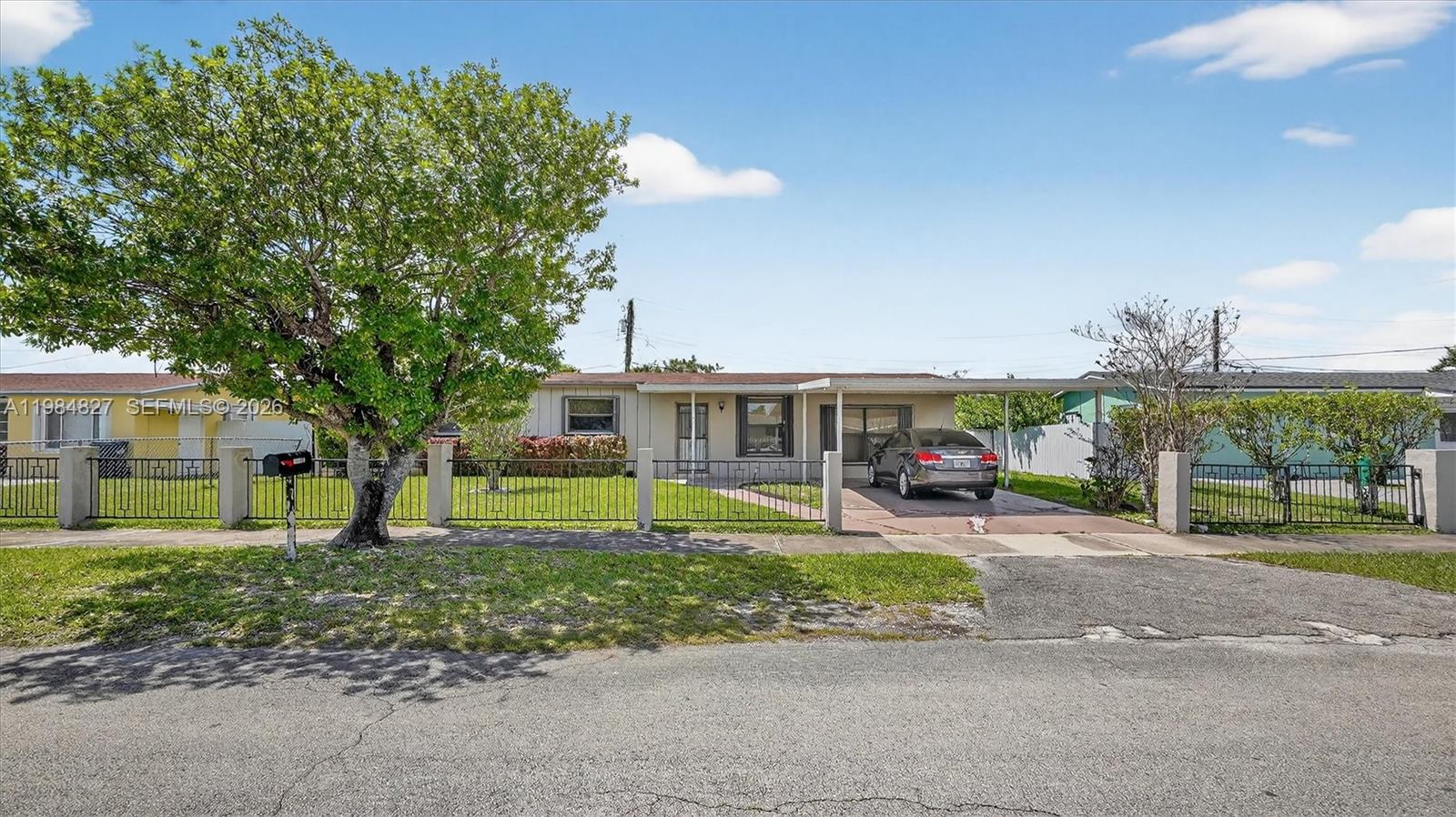 East Dixie Park 1St Addn