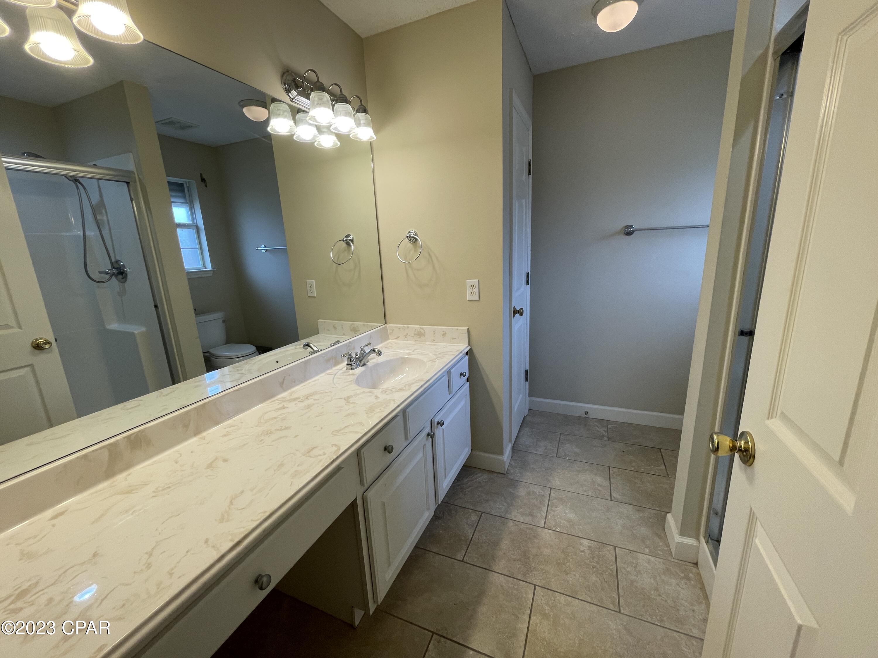 Image 12 For 114 Lakeridge Drive