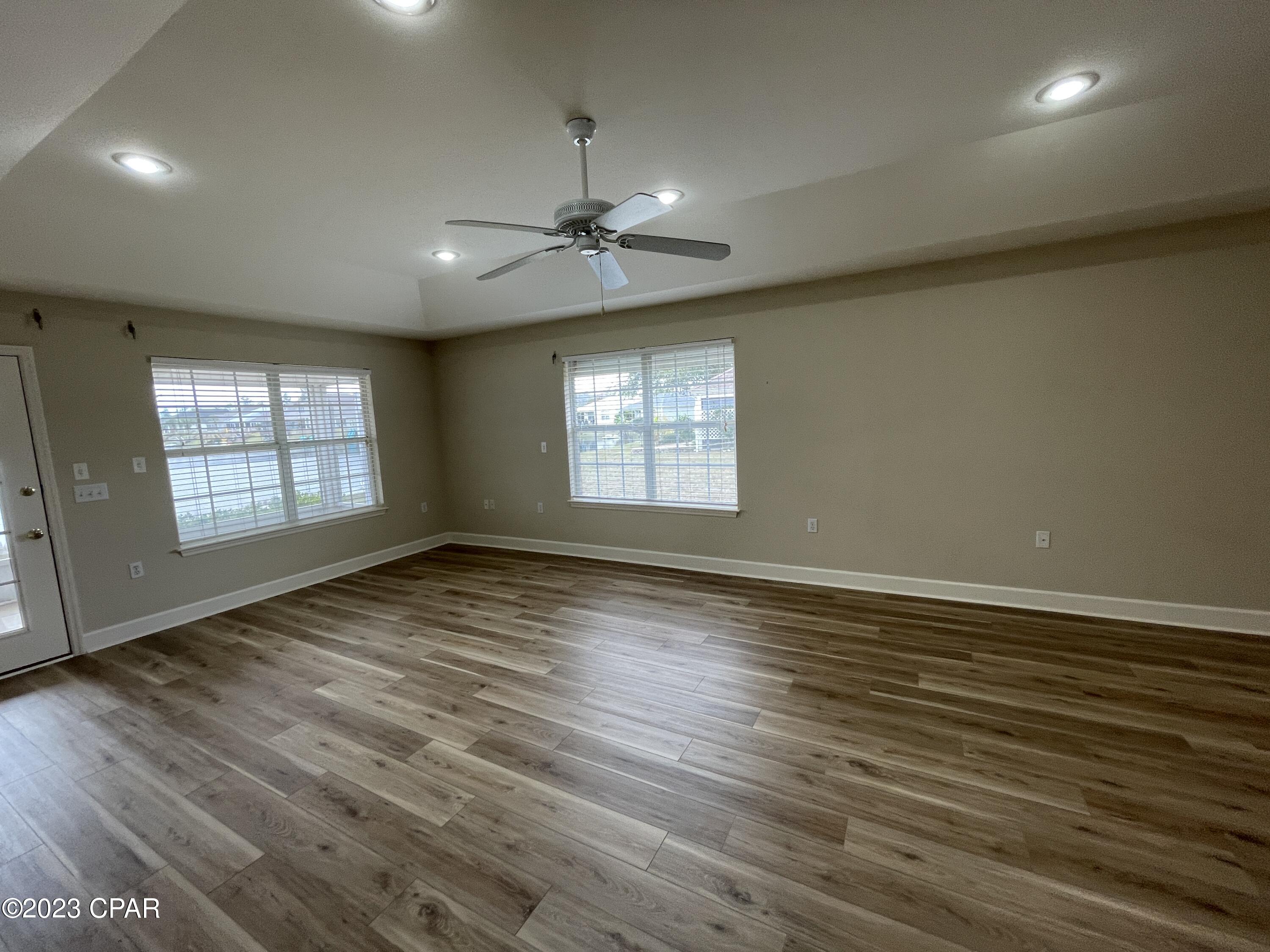 Image 5 For 114 Lakeridge Drive