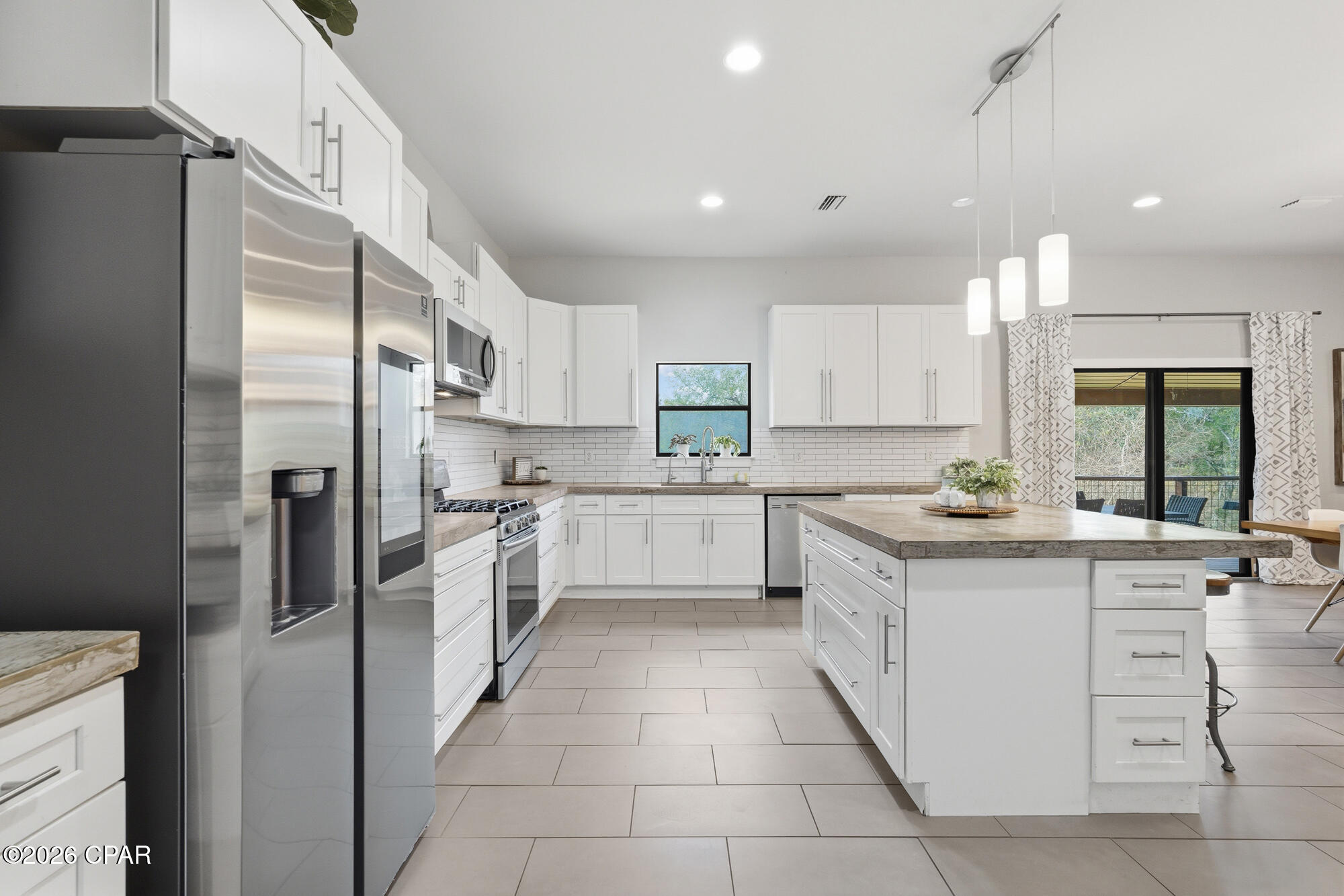 Image 11 For 800 Lake Amick Drive