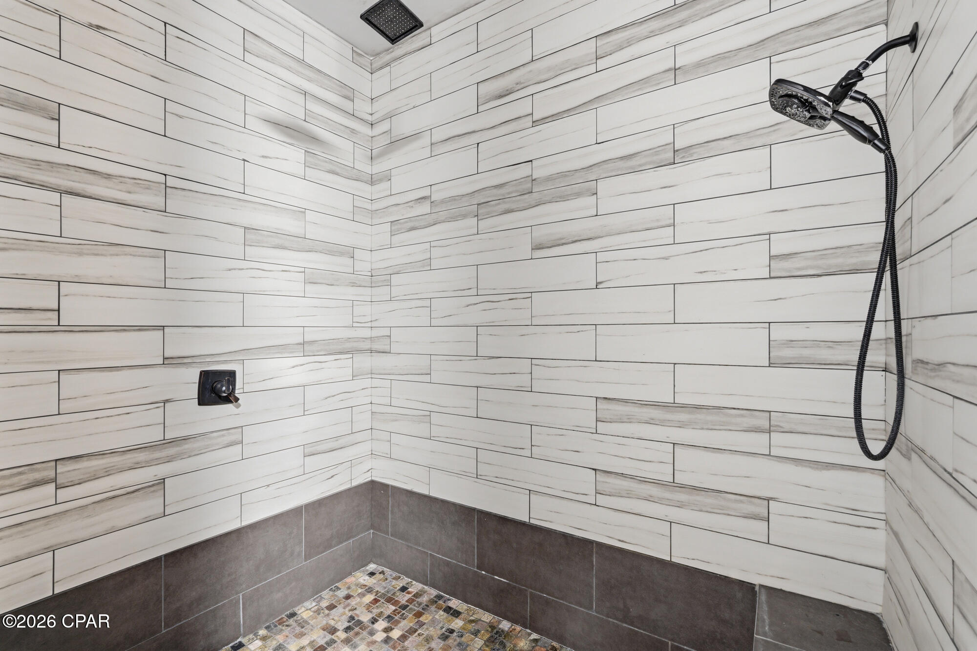 Image 19 For 800 Lake Amick Drive