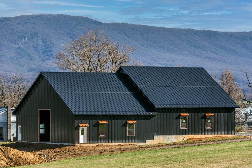 130 LACEY SPRING RD exterior