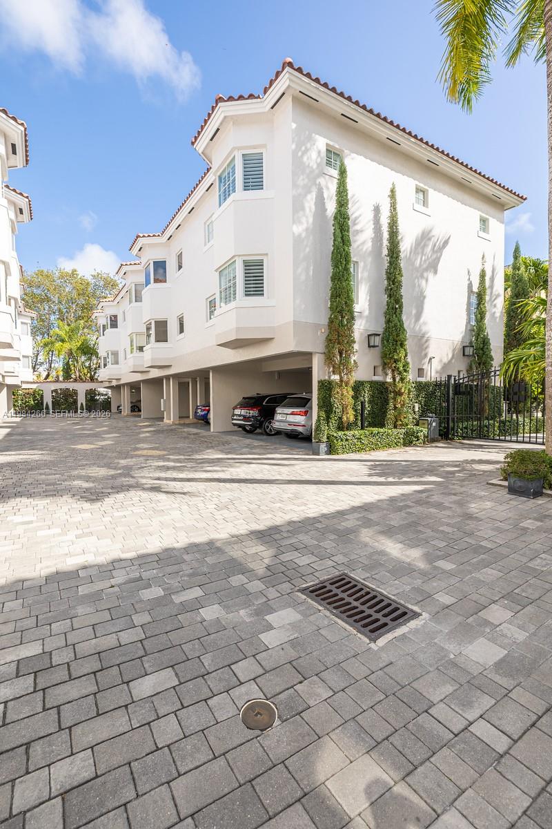 Gables Court Townhomes Co