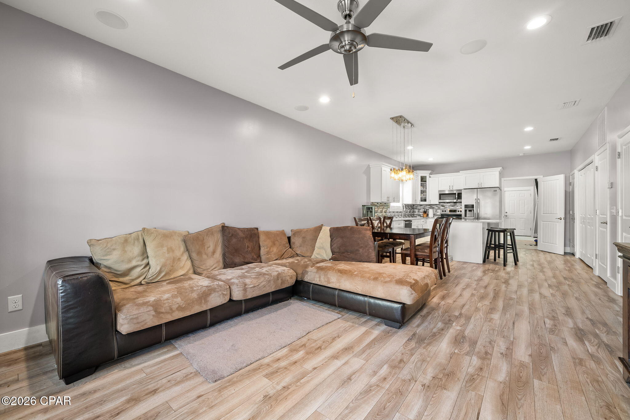 Image 6 For 8617 Marlin Place 16