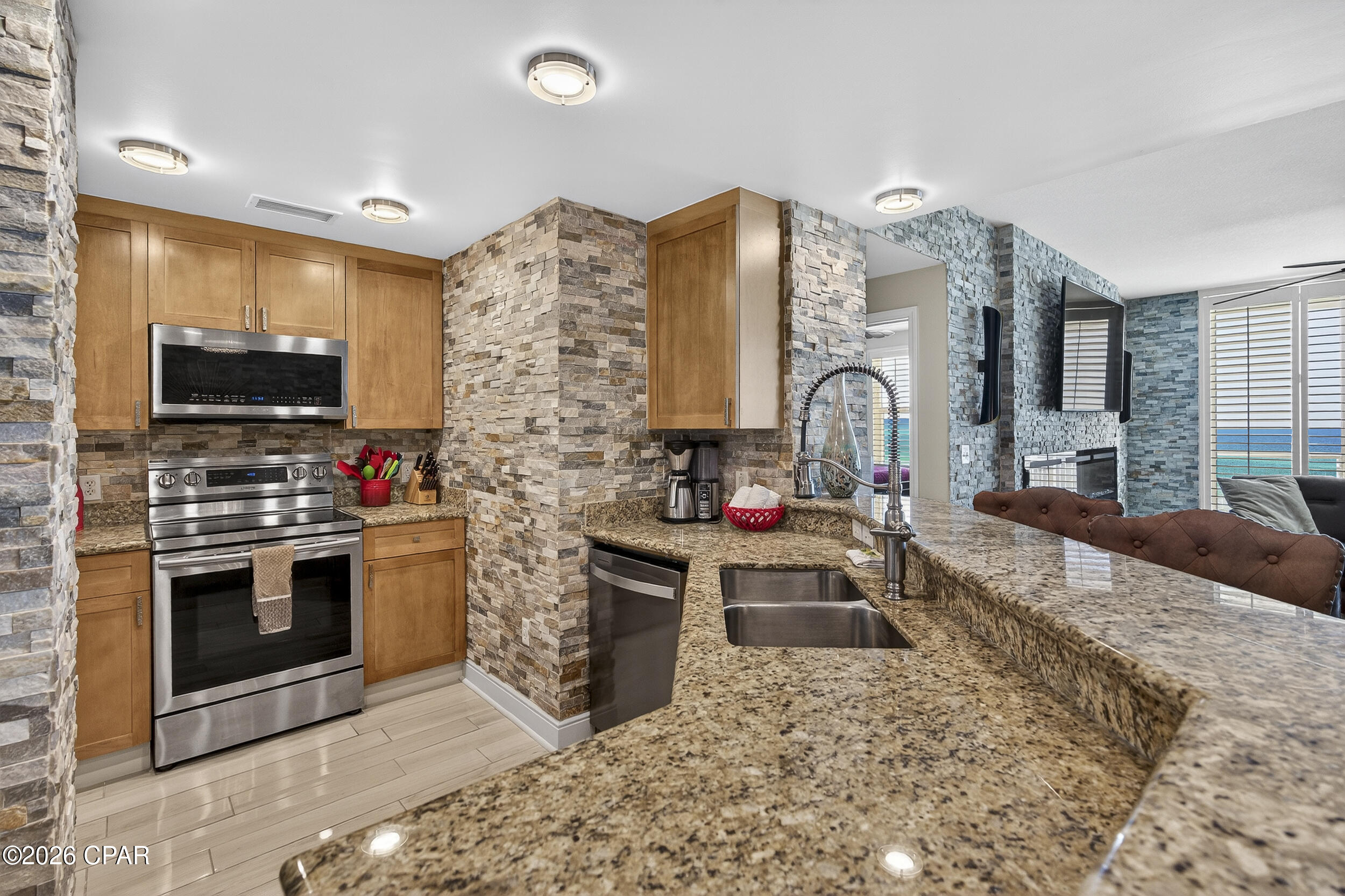 Image 2 For 15625 Front Beach Road 1602