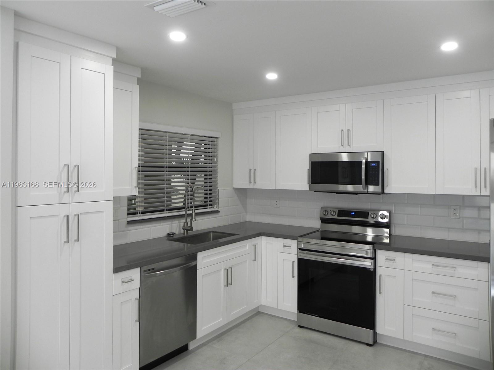 Property photo # 6