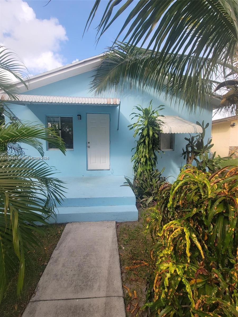 Hollywood Beach Gardens