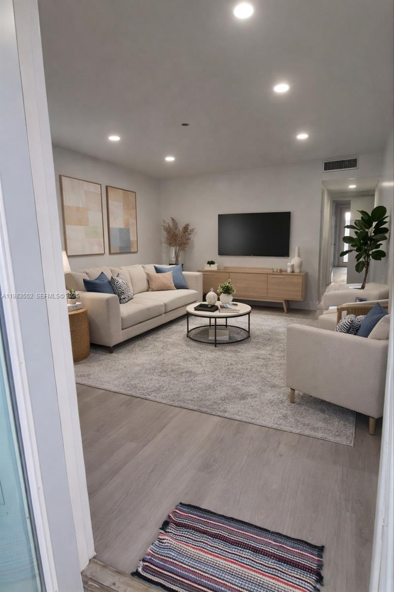Envoy Apartments Condomin