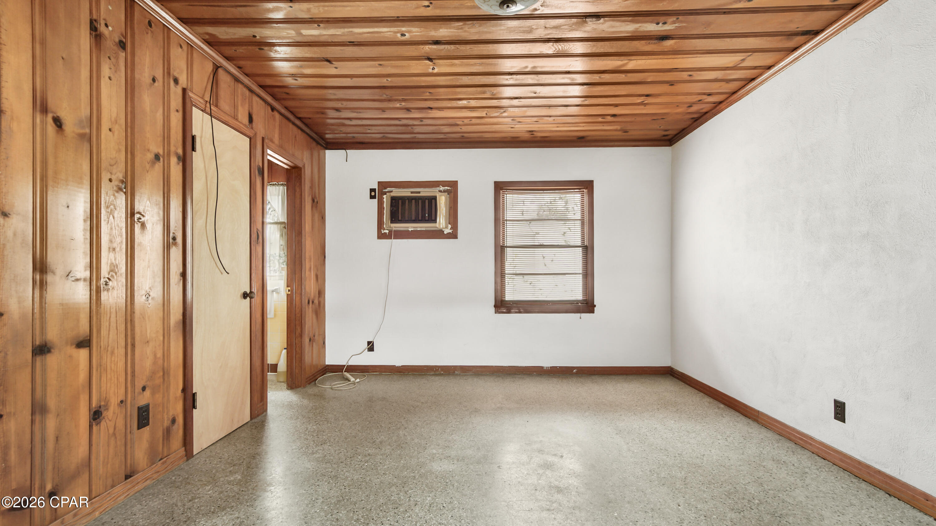 Image 30 For 604 Fernwood Street