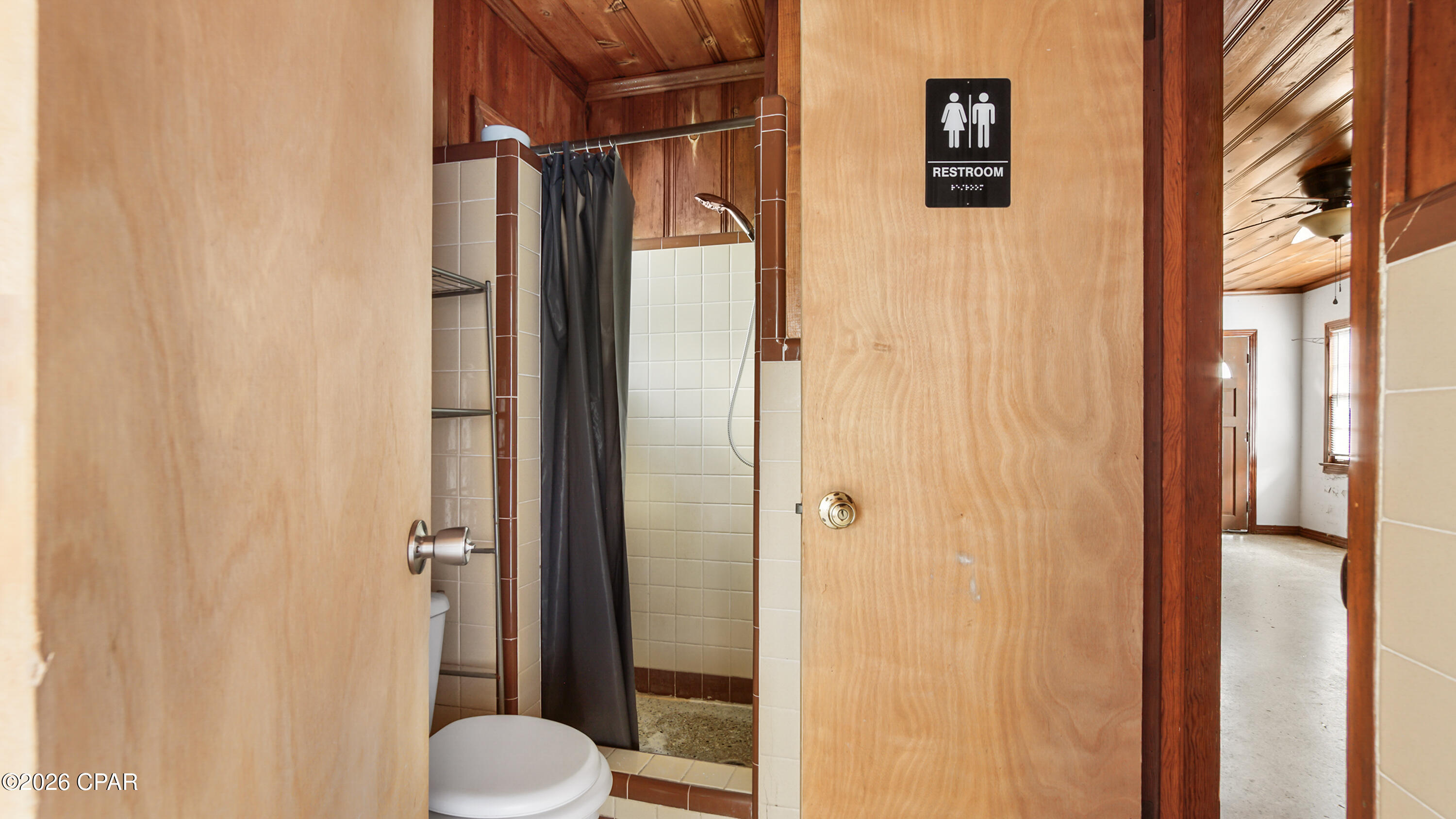 Image 37 For 604 Fernwood Street