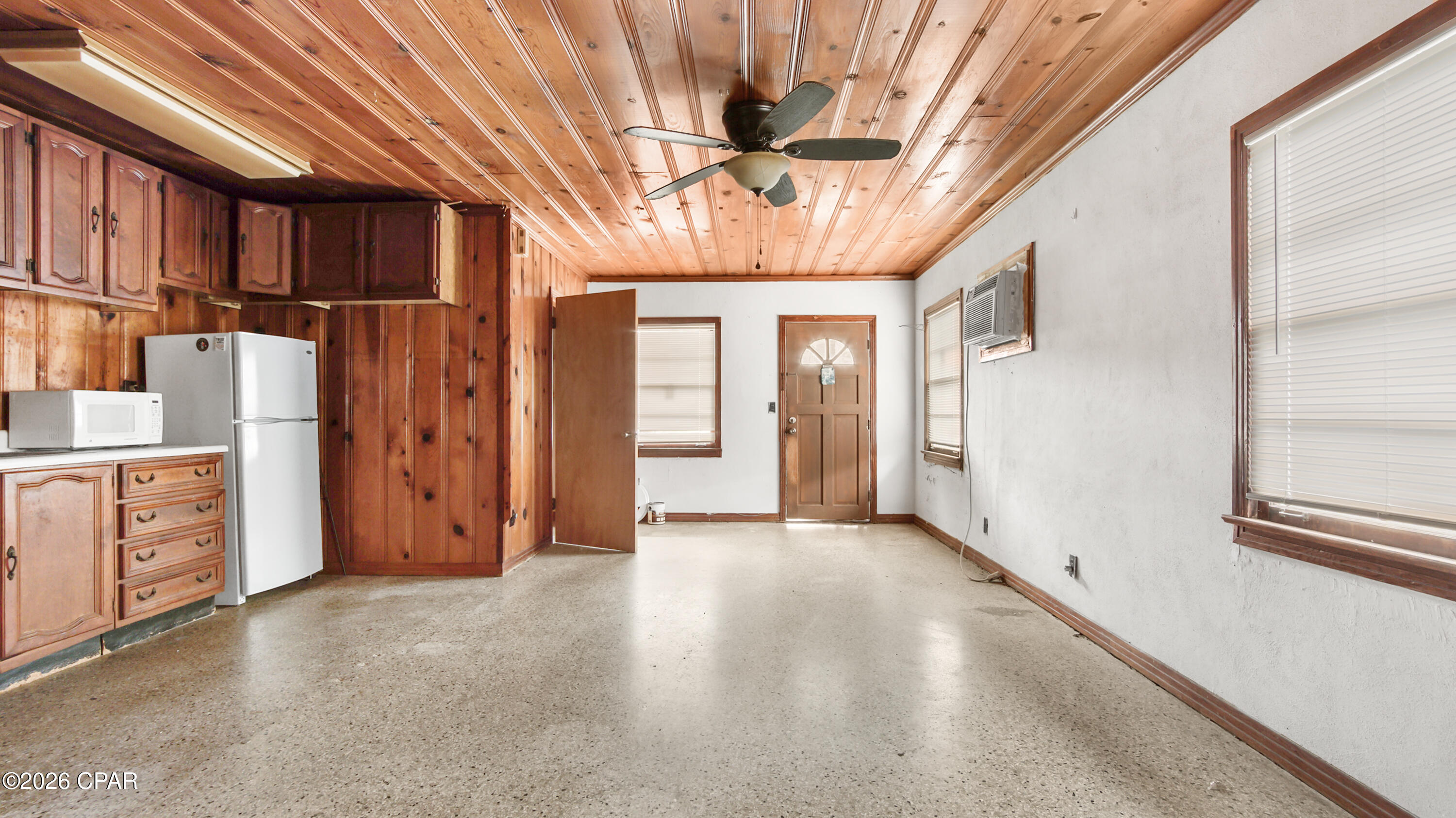 Image 39 For 604 Fernwood Street