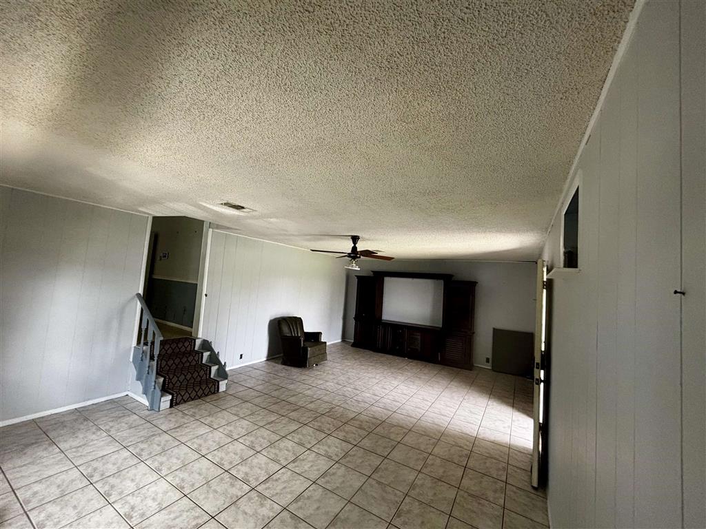 140 Gill Rd — photo 4