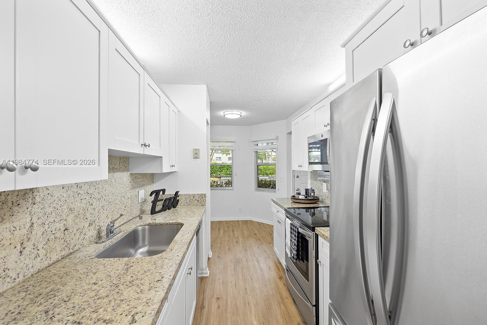Cambridge At Century Vill