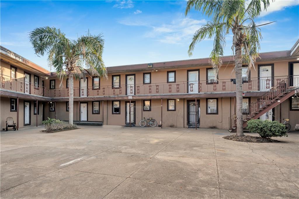 Listing Photo 4 - Condo for sale in building located at 2300 N Broad St, New Orleans, LA 70122